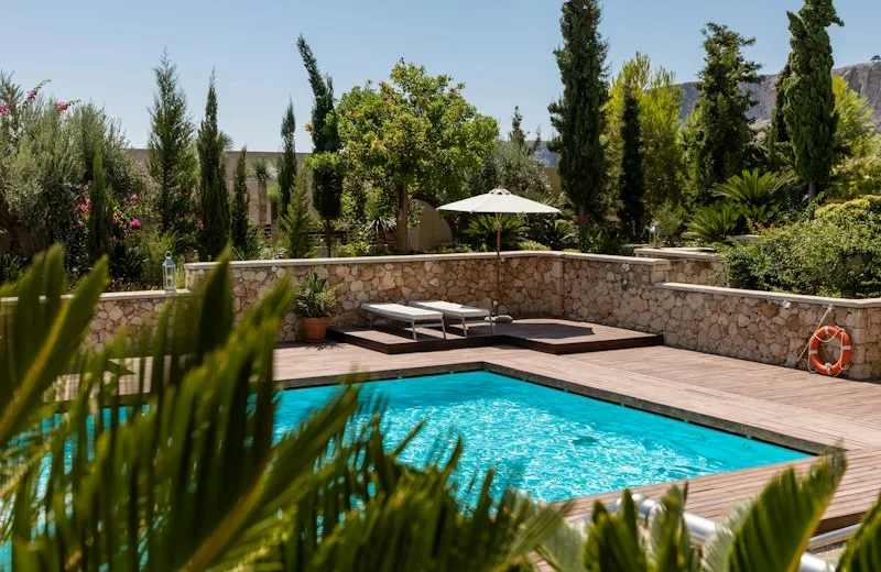Pool Cleaning & Maintenance for Real Estate Agents in Glen Eira by Glen Eira Pool Cleaners
